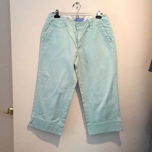 Aqua Capris Size 6  Front and Back Pockets